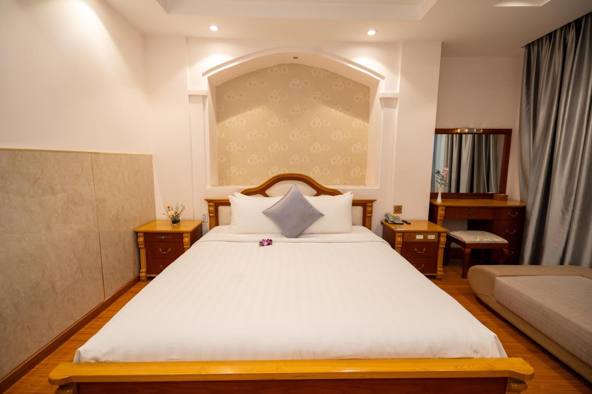 Cap Town Hotel Хошимин Экстерьер фото